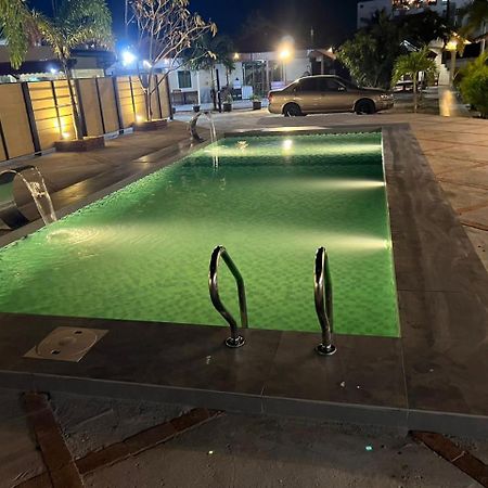 Dhania Cenang Beach Motel Pantai Cenang  Exterior foto