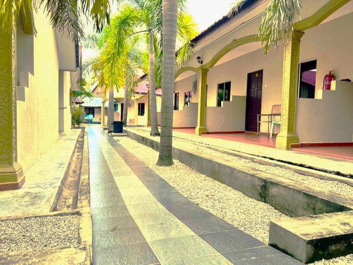 Dhania Cenang Beach Motel Pantai Cenang  Exterior foto